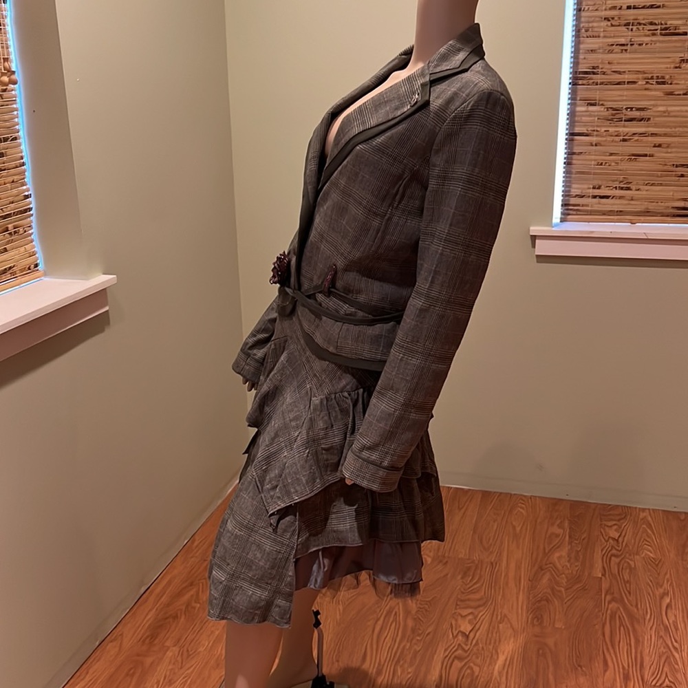 Rinascimento Italy Two Piece Set Consisting Of Skirt And Blazer 10 & 14 - Picture 8 of 16
